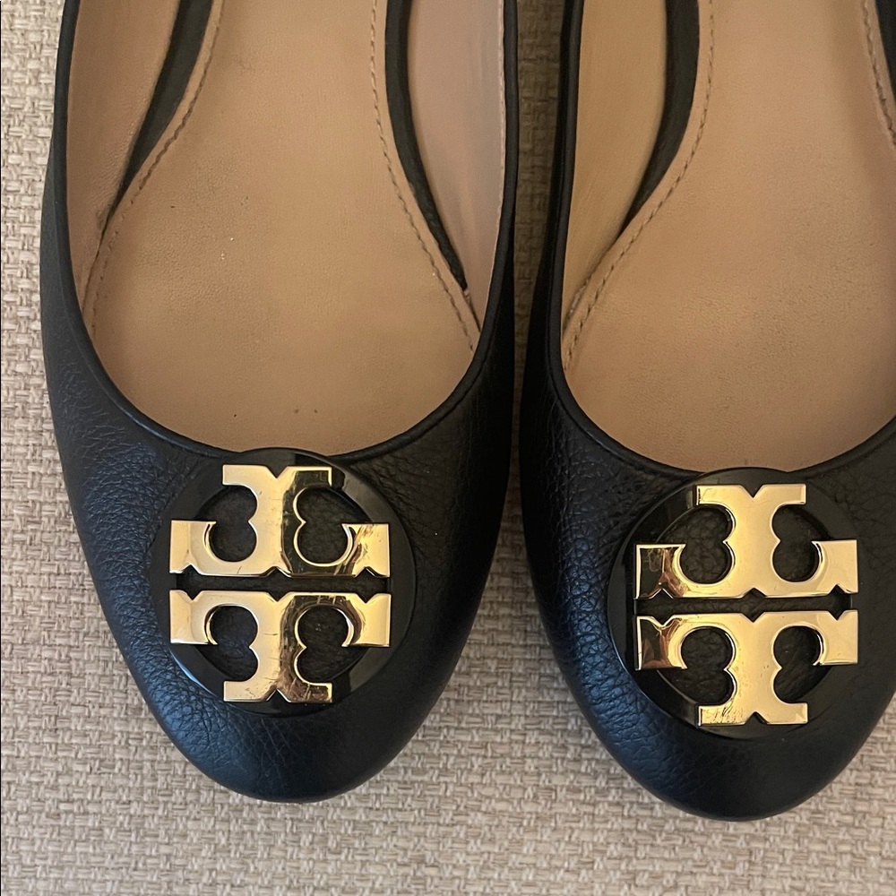 Tory Burch Black Loafers with Gold Emblem - Picture 5 of 5